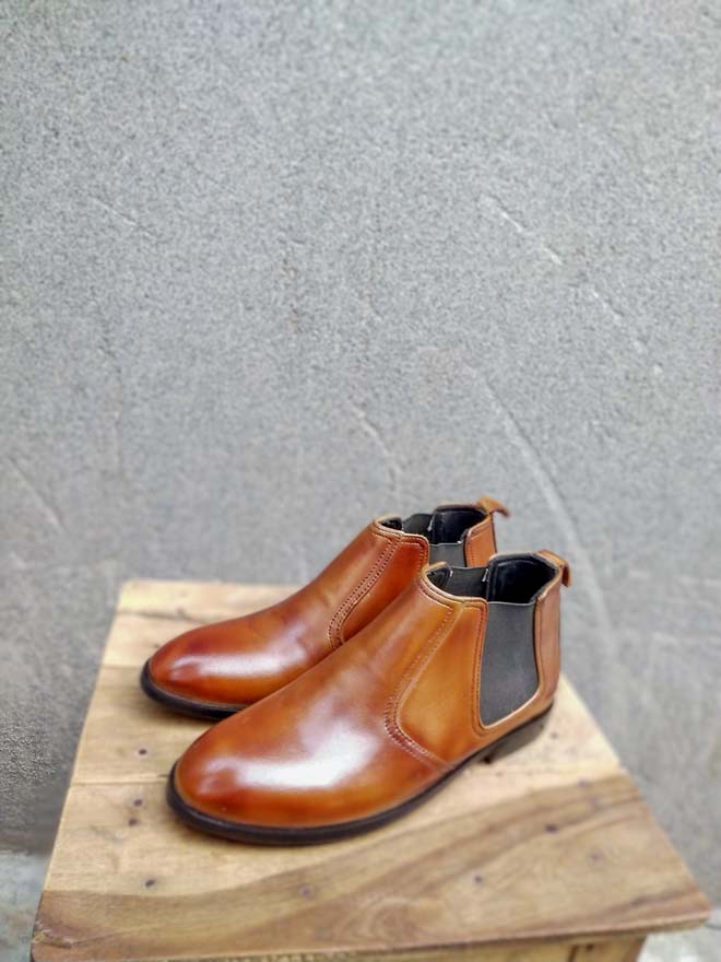 Brown Cowhide Chelsea Boots-CX1